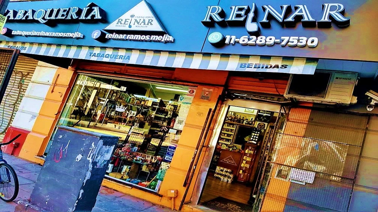 Frente sucursal Ramos Mejía